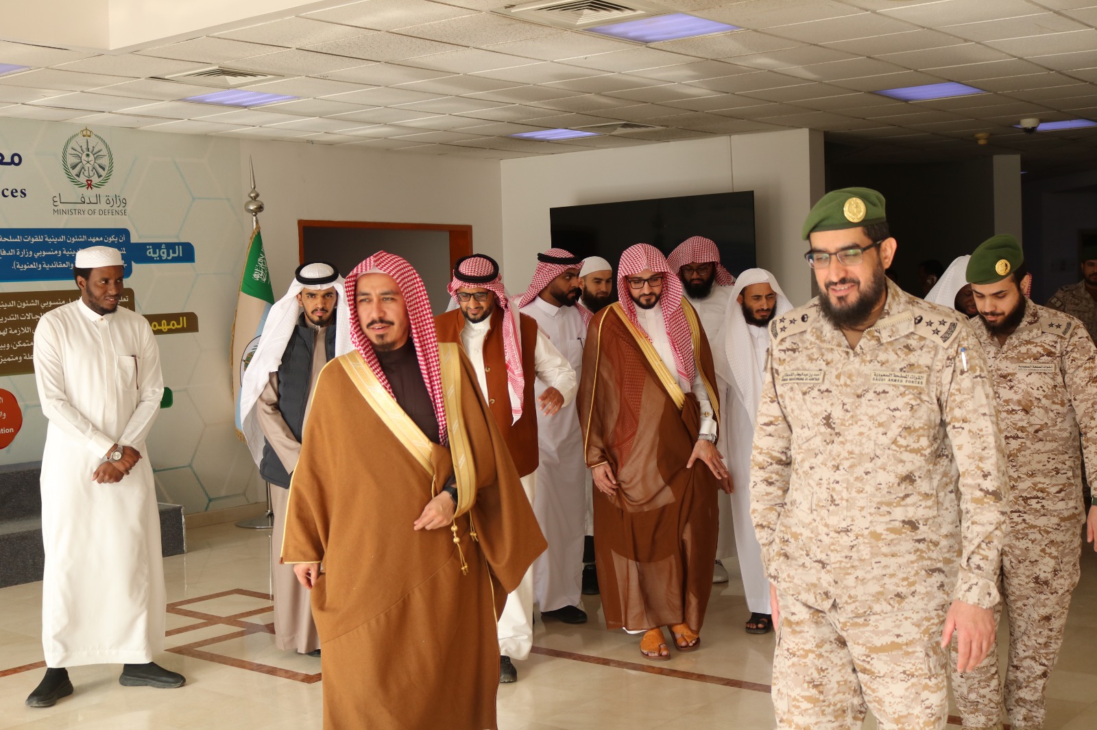 زيارة معهد الشؤون الدينية للقوات المسلحة يوم الأربعاء 09/شعبان/1447 ه